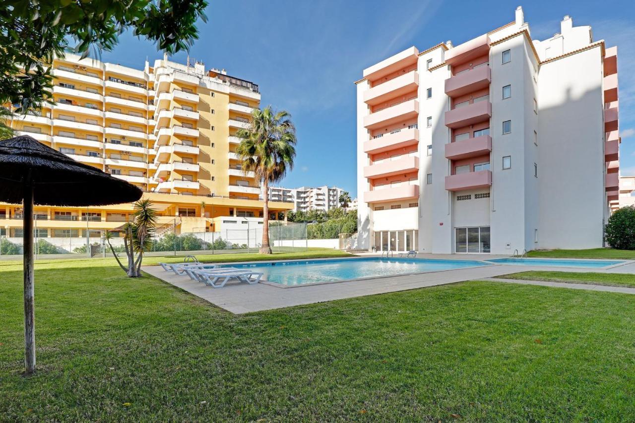 Praia Da Rocha Central 1 With Pool By Homing Portimão Exterior foto